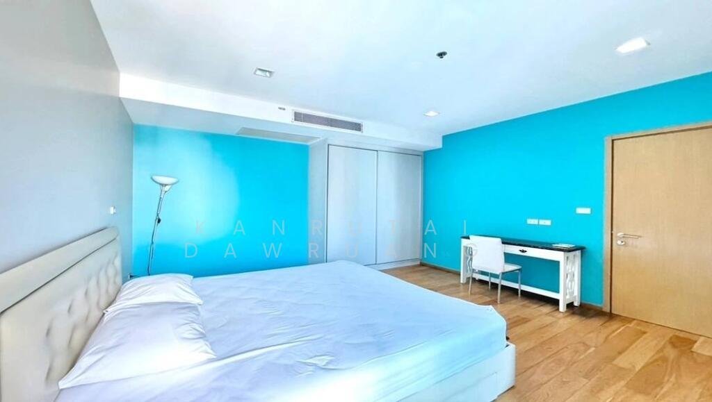 Condo in Phra Khanong Nuea, Bangkok, Thailand 4 - 15313009