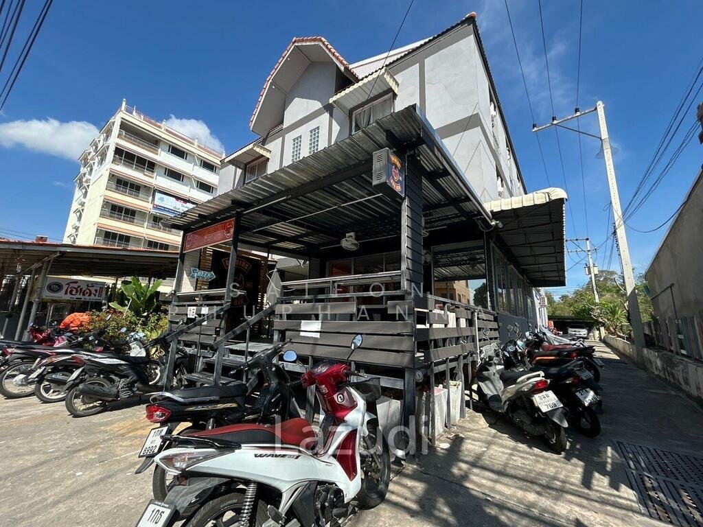 Apartment in Hua Hin, Prachuap Khiri Khan, Thailand 3 - 15312890