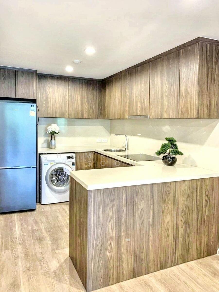 Condo in Pathum Wan, Krung Thep Maha Nakhon, Thailand 5 - 16670093