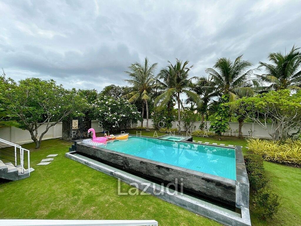 Villa in Hua Hin, Prachuap Khiri Khan, Thailand 2 - 15312857