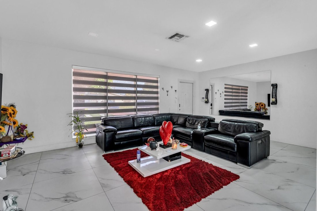 House in Miramar, Florida, United States 3 - 17068553