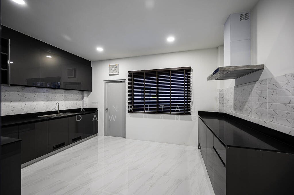 House in Bang Krasaw, Nonthaburi, Thailand 4 - 15363695