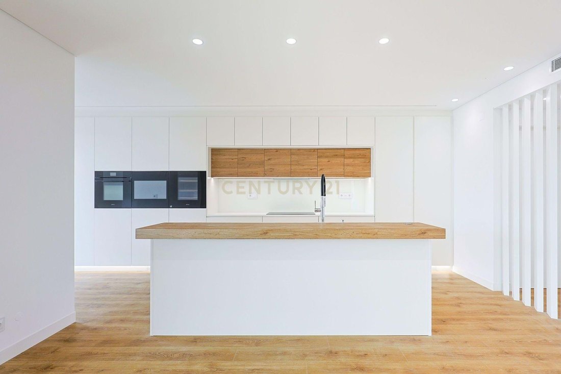Apartment in Alverca do Ribatejo, Lisbon, Portugal 1 - 17070847