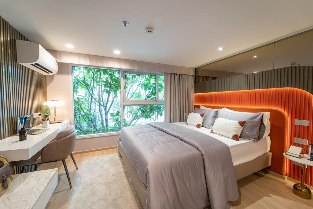 Condo in Si Phraya, Bangkok, Thailand 4 - 15136943