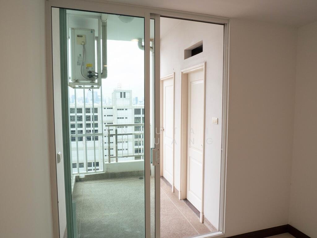 Condo in Chong Nonsi, Krung Thep Maha Nakhon, Thailand 5 - 15312200