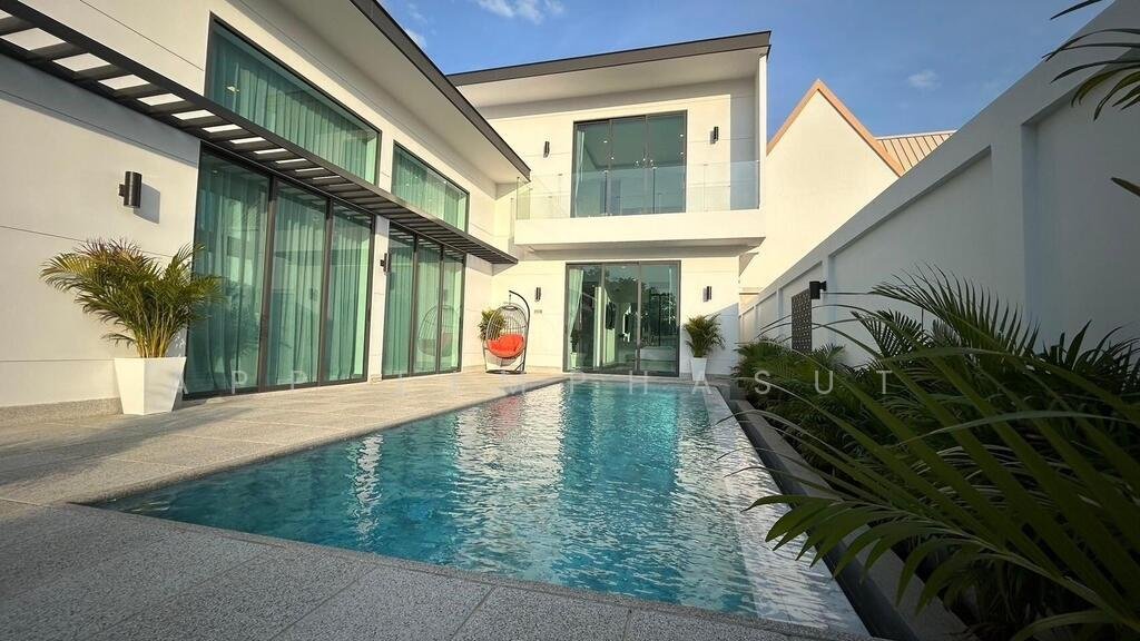 Villa in Pattaya City, Chon Buri, Thailand 3 - 15313136