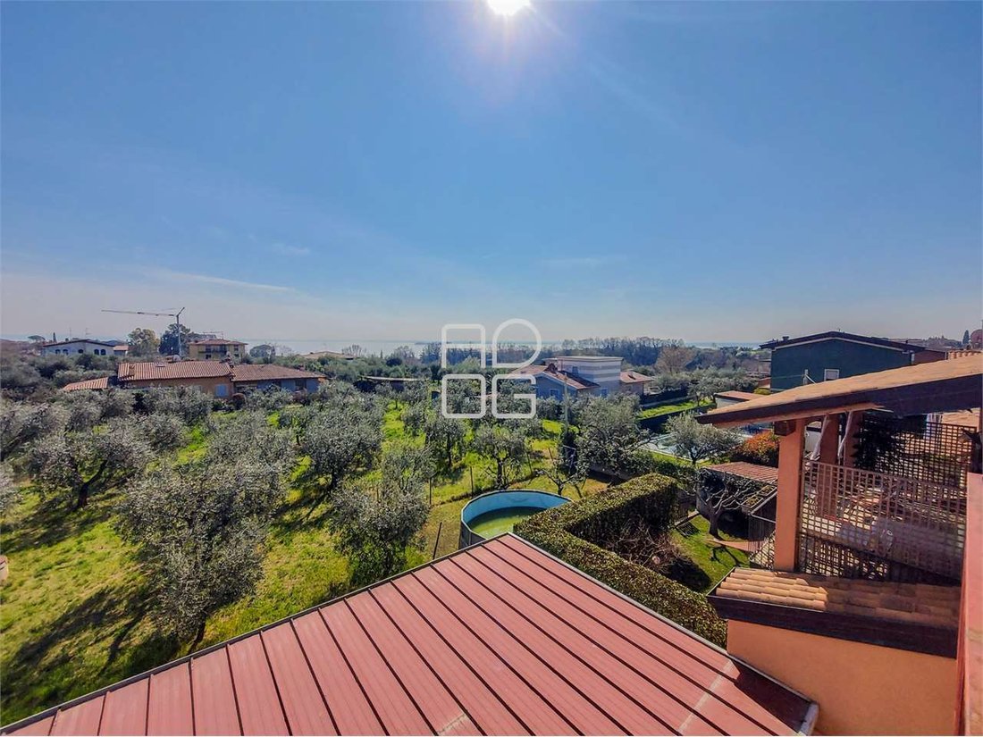 House in Manerba del Garda, Lombardy, Italy 3 - 17070780