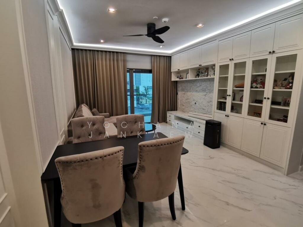 Condo in Bang Rak, Bangkok, Thailand 1 - 15839364