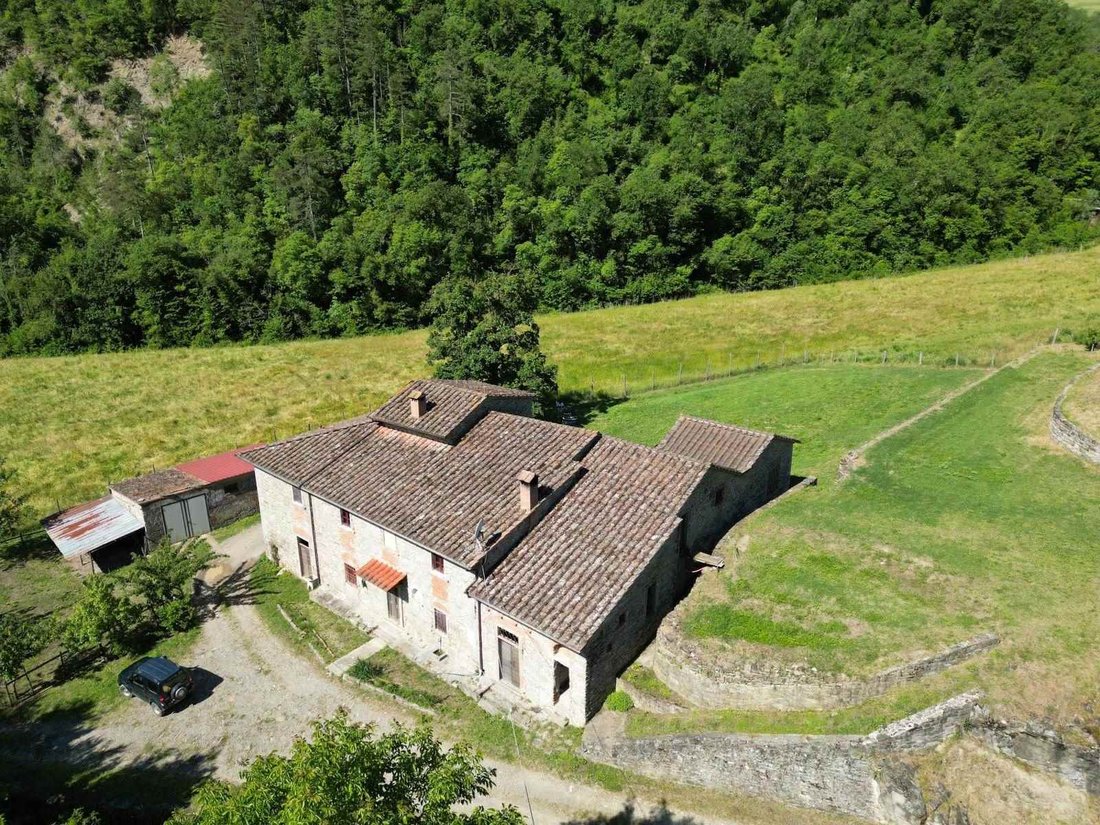 Estate in Pontassieve, Tuscany, Italy 2 - 17070754