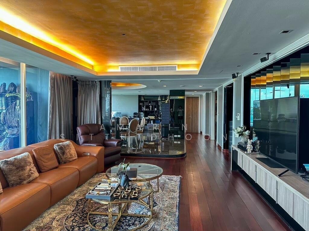 Condo in Bang Lamphu Lang, Krung Thep Maha Nakhon, Thailand 2 - 15388669