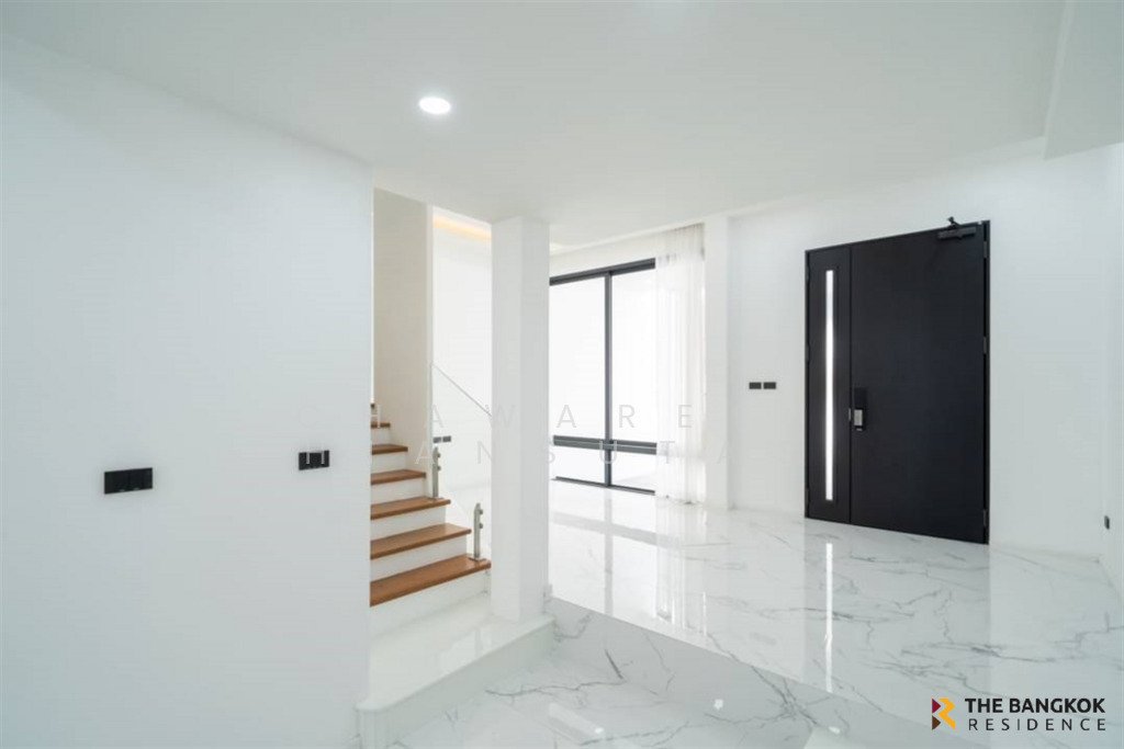 Townhouse in Samsen Nok, Bangkok, Thailand 3 - 16031753