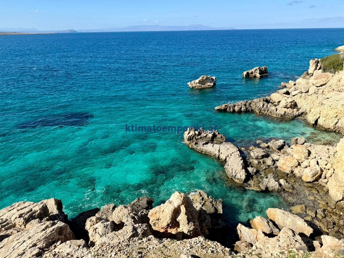 Land in Crete, Greece 2 - 17070141