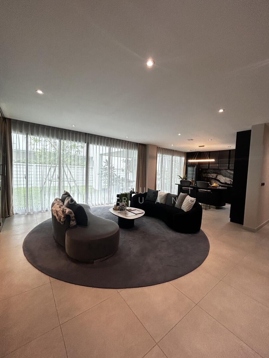 House in Bang Phrom, Krung Thep Maha Nakhon, Thailand 1 - 15935226