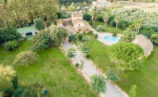Maisons de campagne à Perpignan, Occitanie, France 1