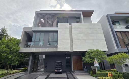 House in Bang Na Nuea, Bangkok, Thailand 1