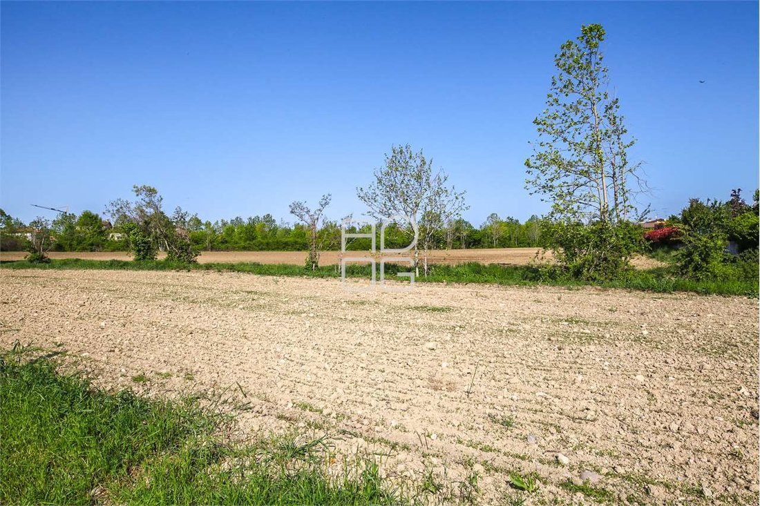 Land in Rivoltella, Desenzano del Garda, Lombardy 1 - 17070725