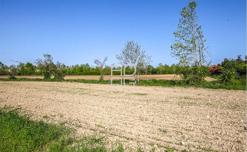 Land in Rivoltella, Desenzano del Garda, Lombardy 1