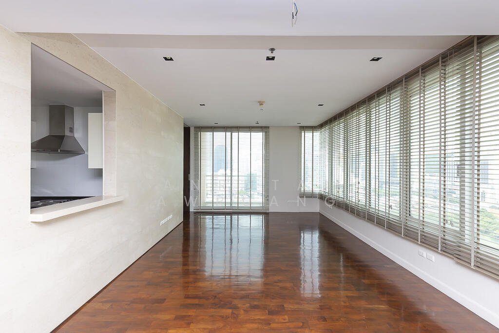 Condo in Ko Tan, Kamphaeng Phet, Thailand 1 - 16997390