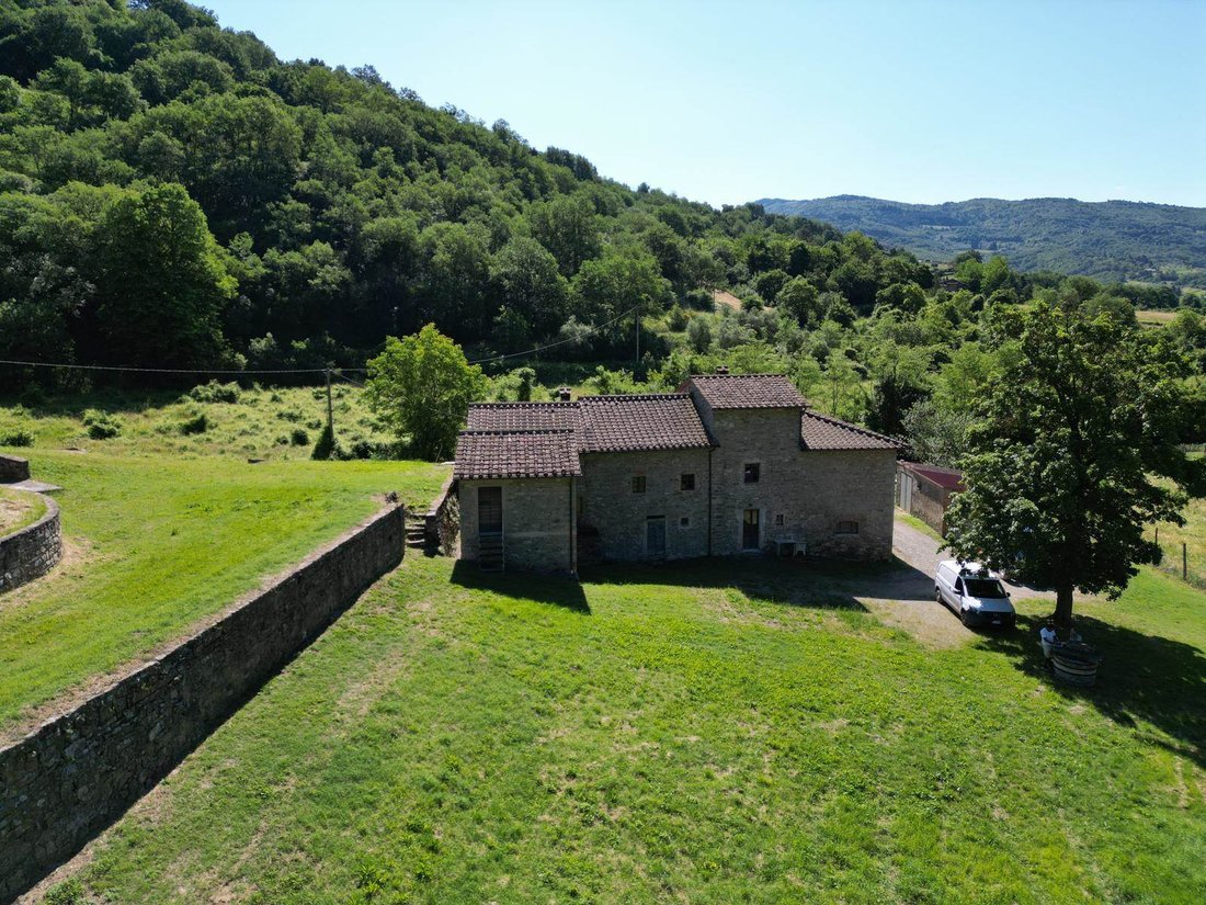 Estate in Pontassieve, Tuscany, Italy 4 - 17070754