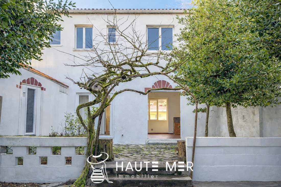 House in Gare-Saint Michel, Les Sables-d'Olonne, France 2 - 17070552