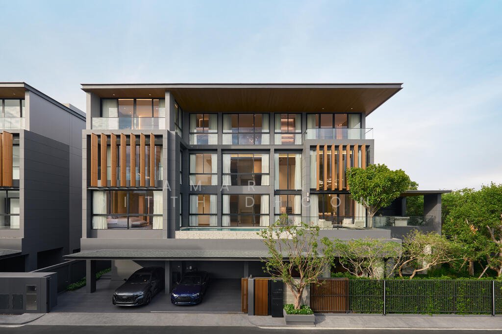 Cira Residences