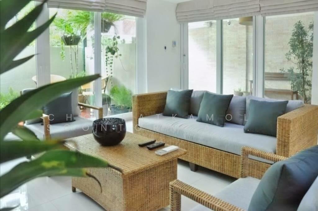 Townhouse in Bangkok, Krung Thep Maha Nakhon, Thailand 2 - 15933593