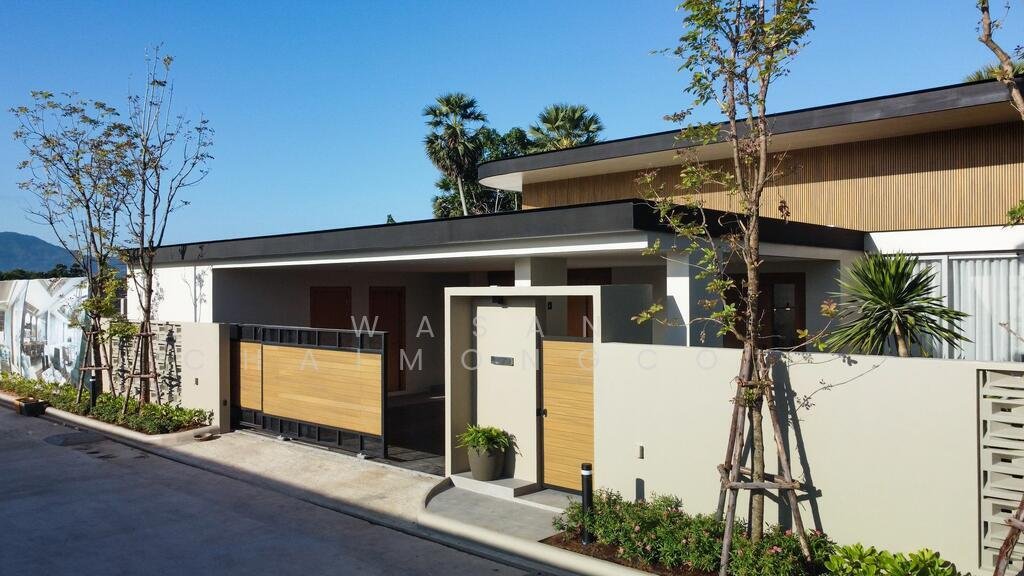 Villa in Thalang, Phuket, Thailand 1 - 15136717