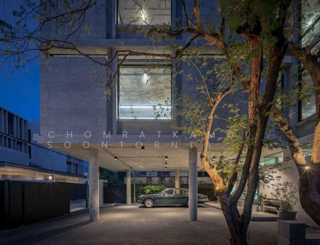 Townhouse in Chan Kasem, Bangkok, Thailand 4 - 16660197