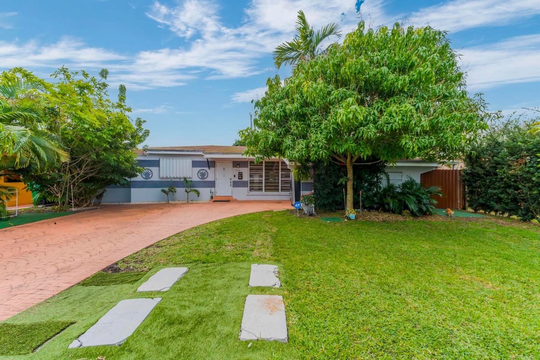 House in Miramar, Florida, United States 2 - 17068553