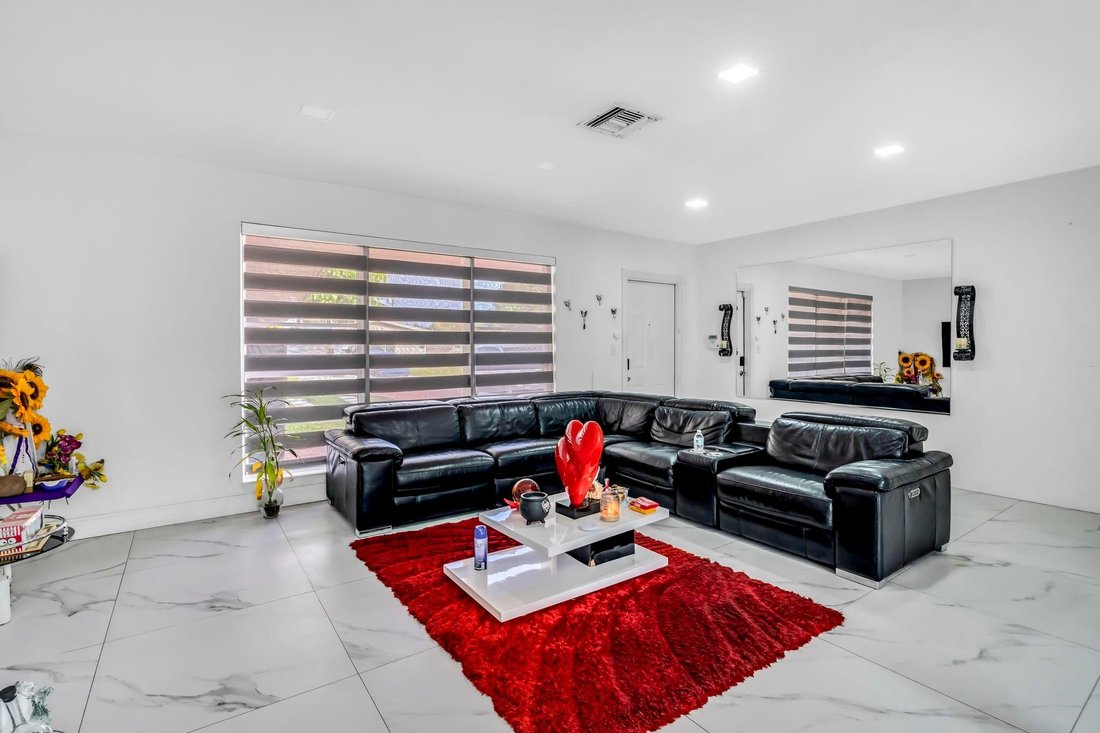 House in Miramar, Florida, United States 1 - 17068553