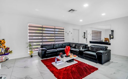 House in Miramar, Florida, United States 1