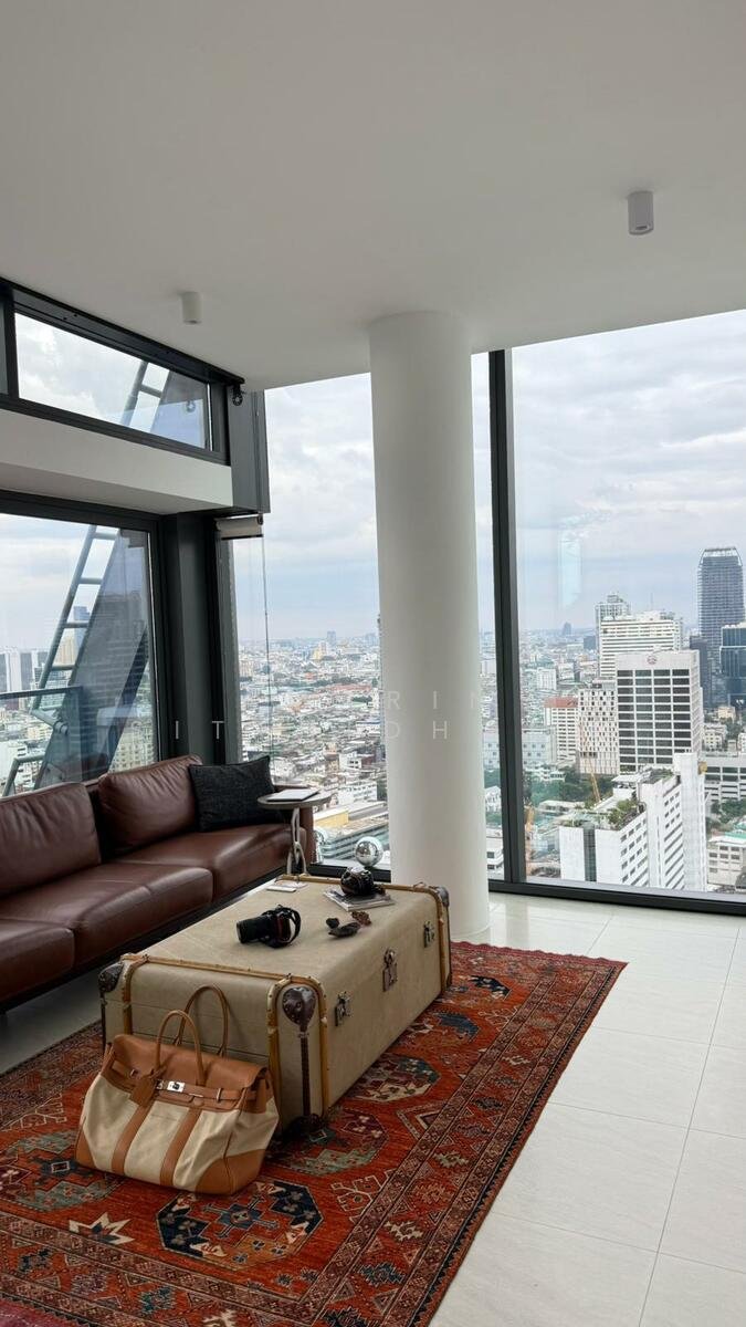 Tait Sathorn 12, Bangkok