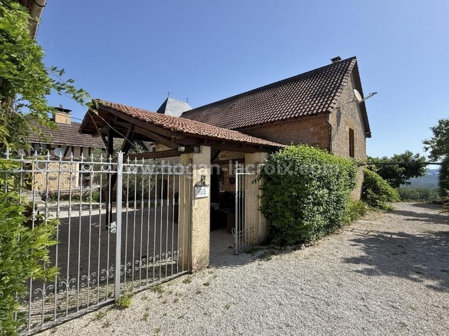 Estate in Sarlat-la-Canéda, Nouvelle-Aquitaine, France 3 - 17070653
