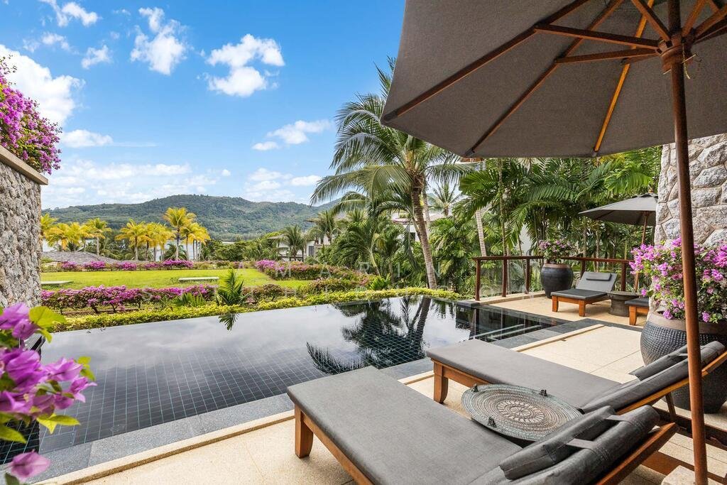 Villa in Thep Krasatti, Phuket, Thailand 1 - 15312168