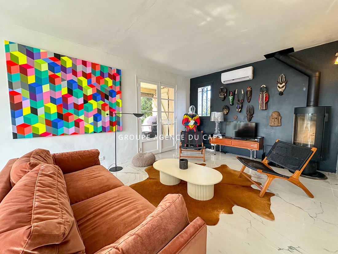 Villa in Les Issambres, Roquebrune-sur-Argens, France 5 - 17068473