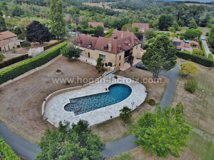 Estate in Sarlat-la-Canéda, Nouvelle-Aquitaine, France 2 - 17070634
