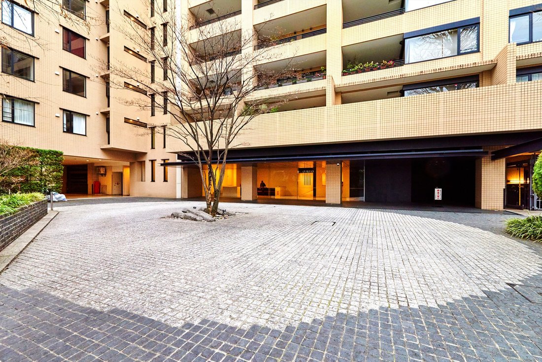 Condo in Minato City, Tokyo, Japan 2 - 17072260