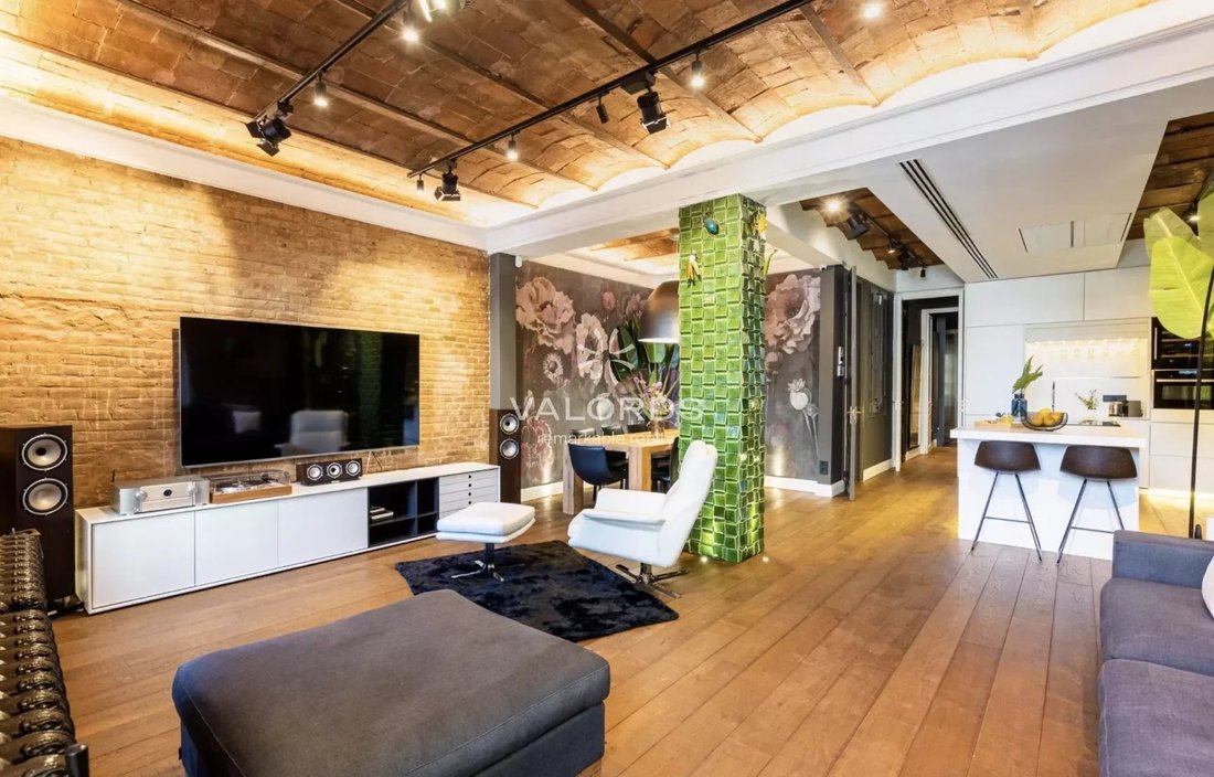 Apartment in Ciutat Vella, Barcelona, Spain 2 - 17068775
