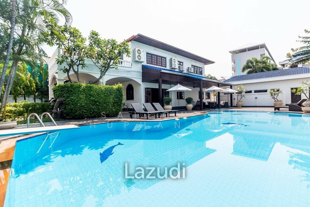 Villa in Hua Hin, Prachuap Khiri Khan, Thailand 1 - 15312907