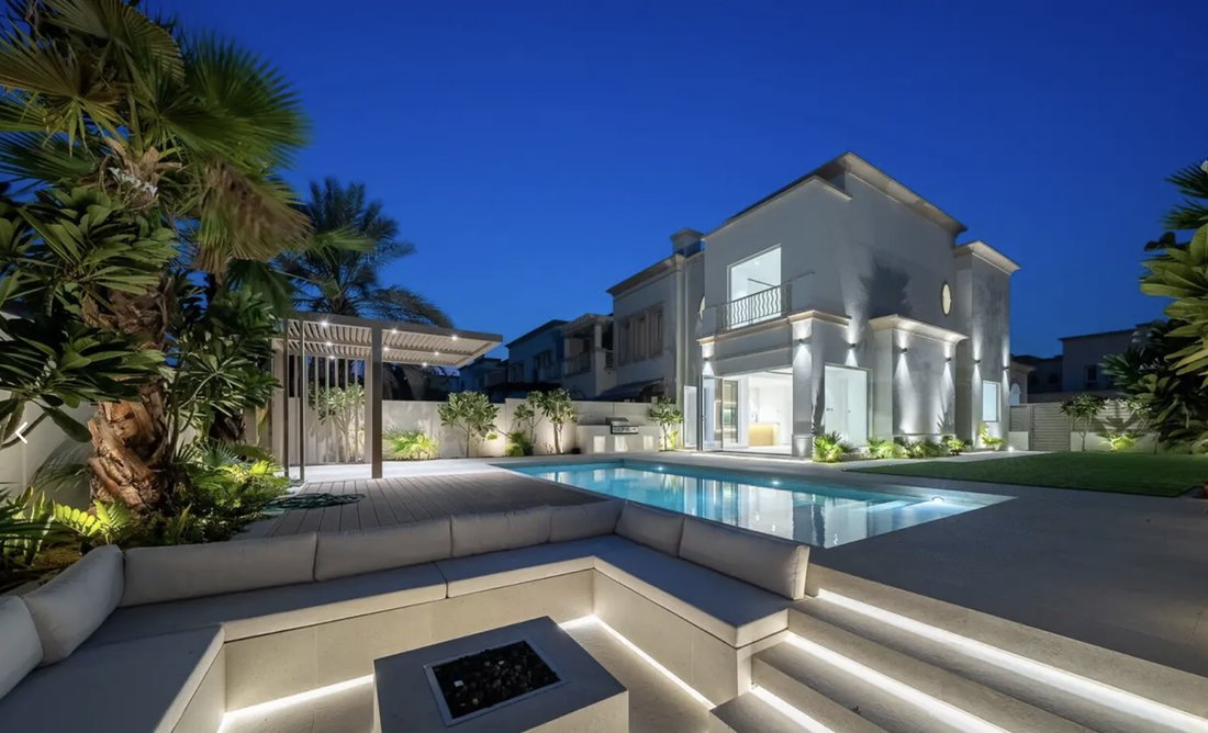 Villa in United Arab Emirates 1 - 17069846