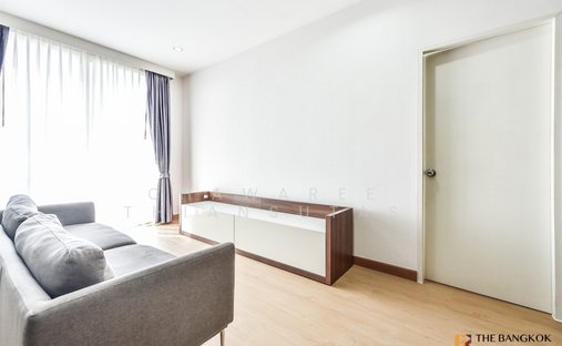 Condo in Thanon Phaya Thai, Bangkok, Thailand 1