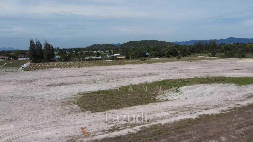 Land in Hua Hin, Prachuap Khiri Khan, Thailand 4 - 16664729