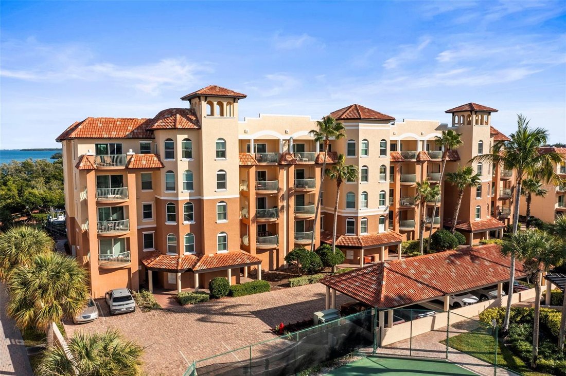 Condo in St. Petersburg, Florida, United States 3 - 17070882