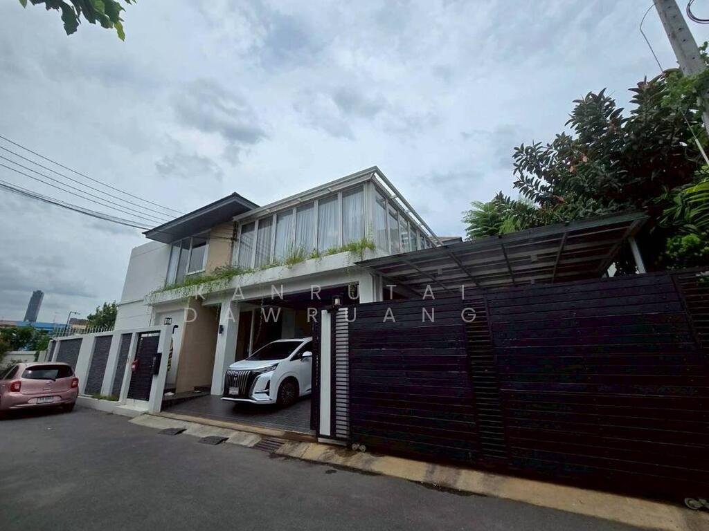 House in Bangkok, Krung Thep Maha Nakhon, Thailand 1 - 15793918