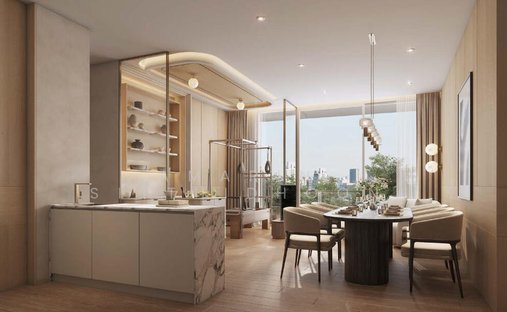 Condo in Phaya Thai, Krung Thep Maha Nakhon, Thailand 1