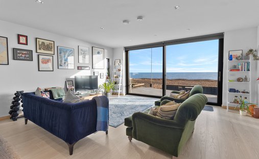 House in Pevensey Bay, England 1