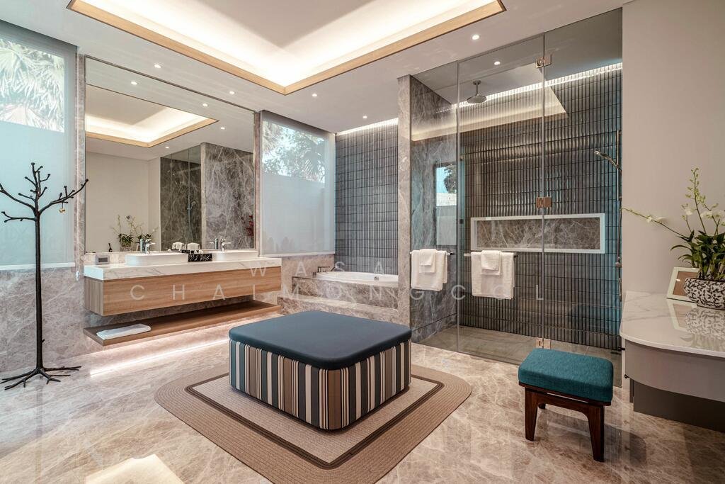 Villa in Thalang, Phuket, Thailand 3 - 15136826