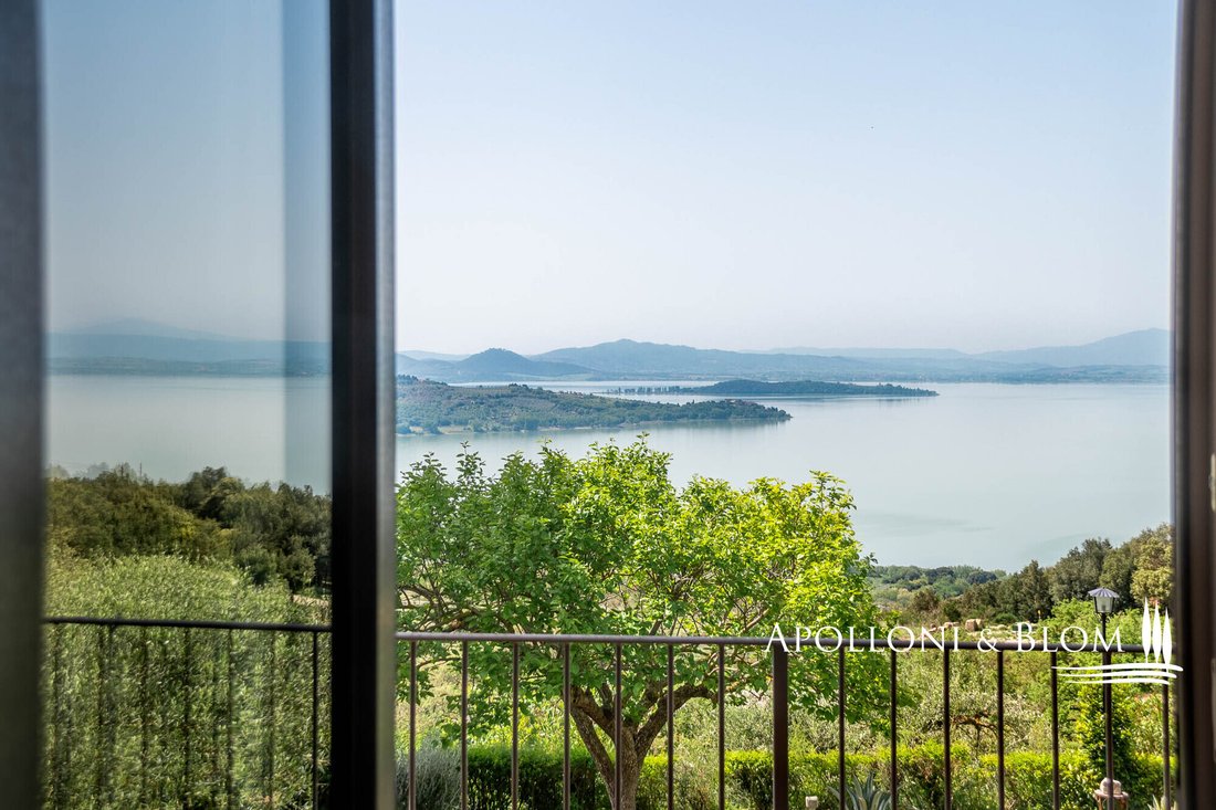 Villa in Passignano sul Trasimeno, Umbria, Italy 4 - 17068257