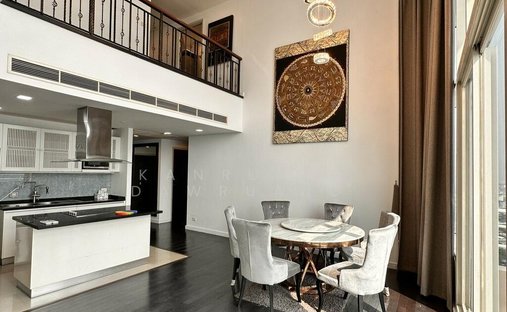 Condo in Bang Lamphu Lang, Krung Thep Maha Nakhon, Thailand 1