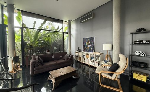 House in Chom Phon, Bangkok, Thailand 1